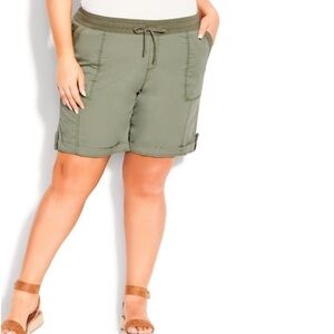 Avenue Khaki Green Cotton Casual Pull On Short (SP10.5)